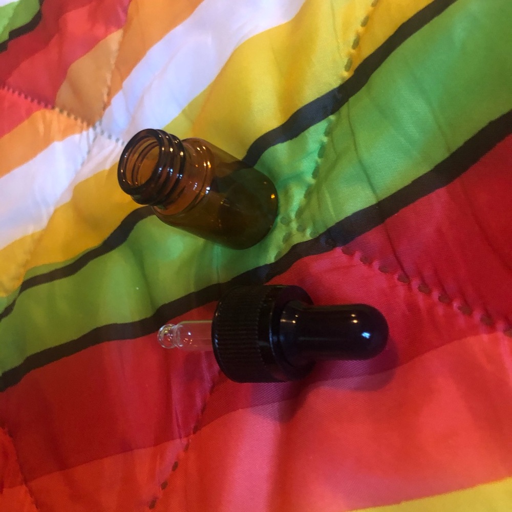 Stimulating Stress Relief Essential Oil Blend - Picture 8 of 13